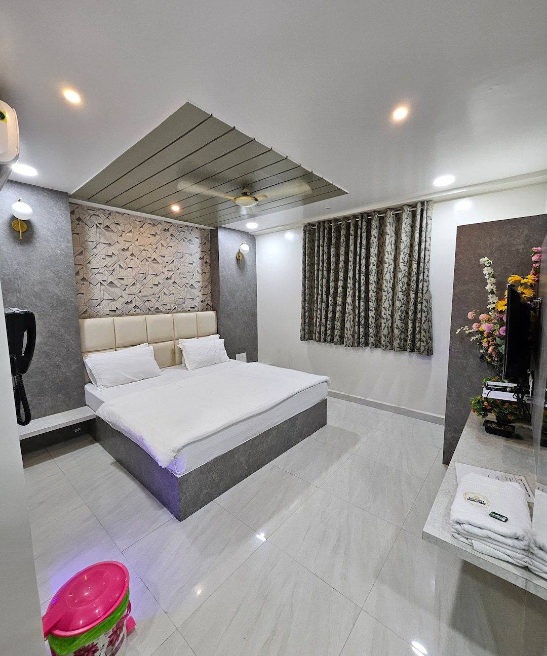 hotelimg